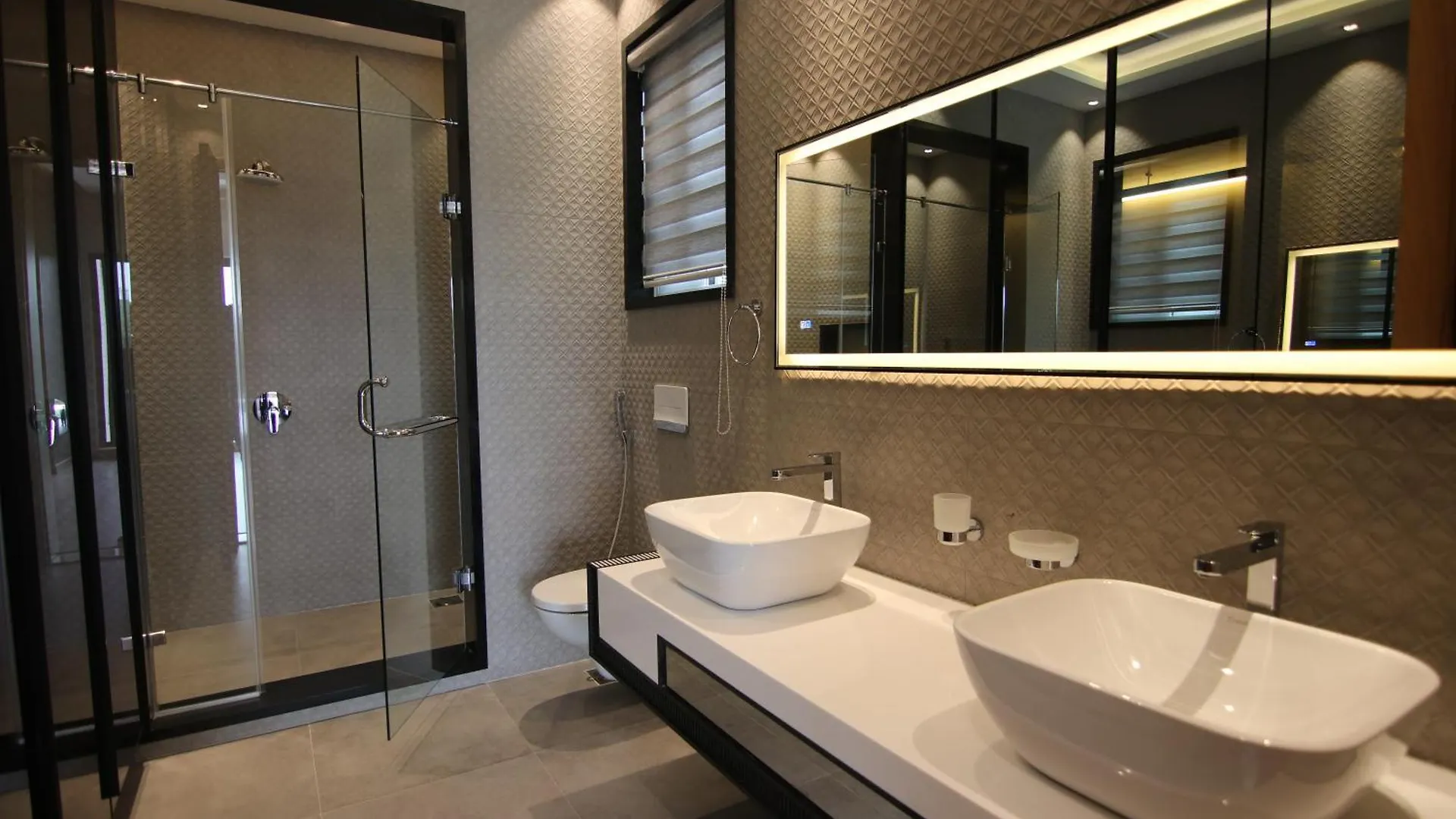 Hotel Rosewood Near Delhi Airport