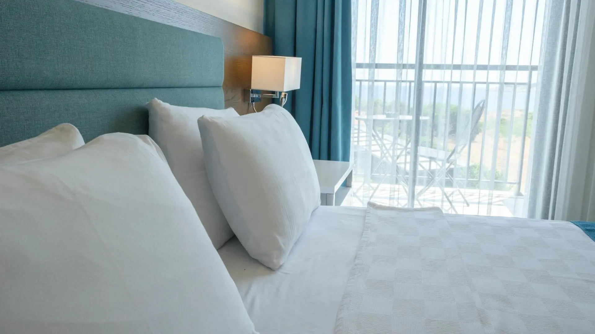 Hotel Rosewood Near Delhi Airport