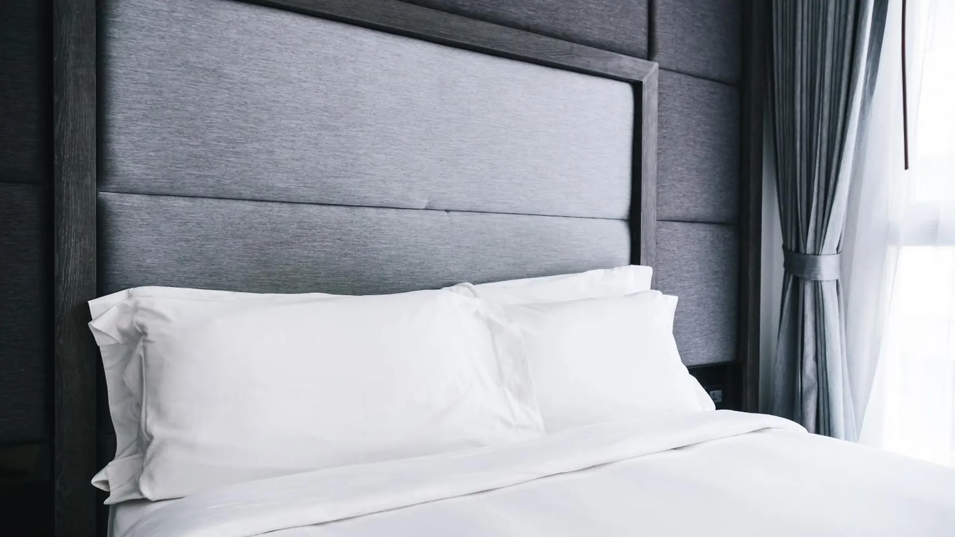 Hotel Rosewood Near Delhi Airport