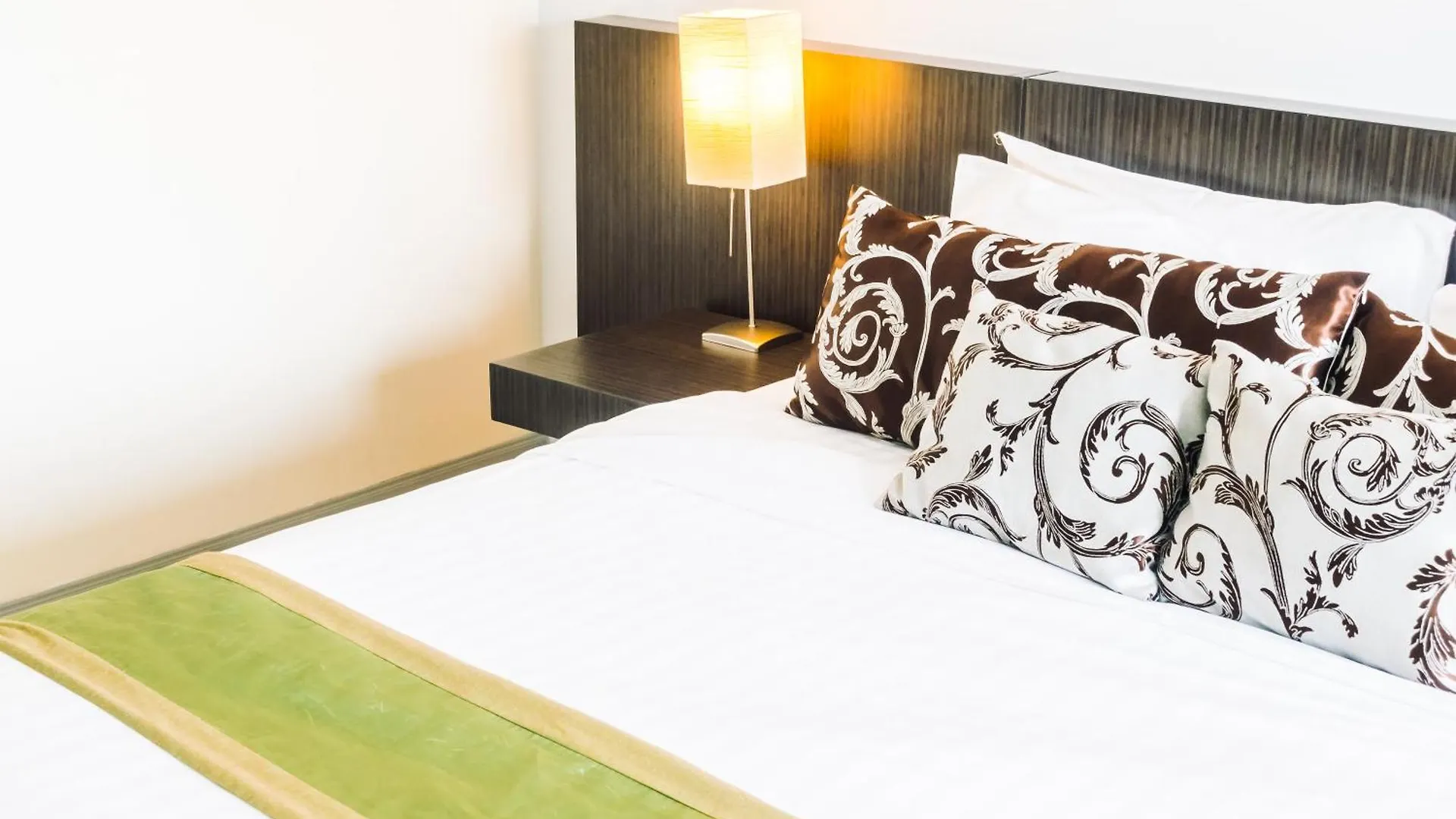 Hotel Rosewood Near Delhi Airport