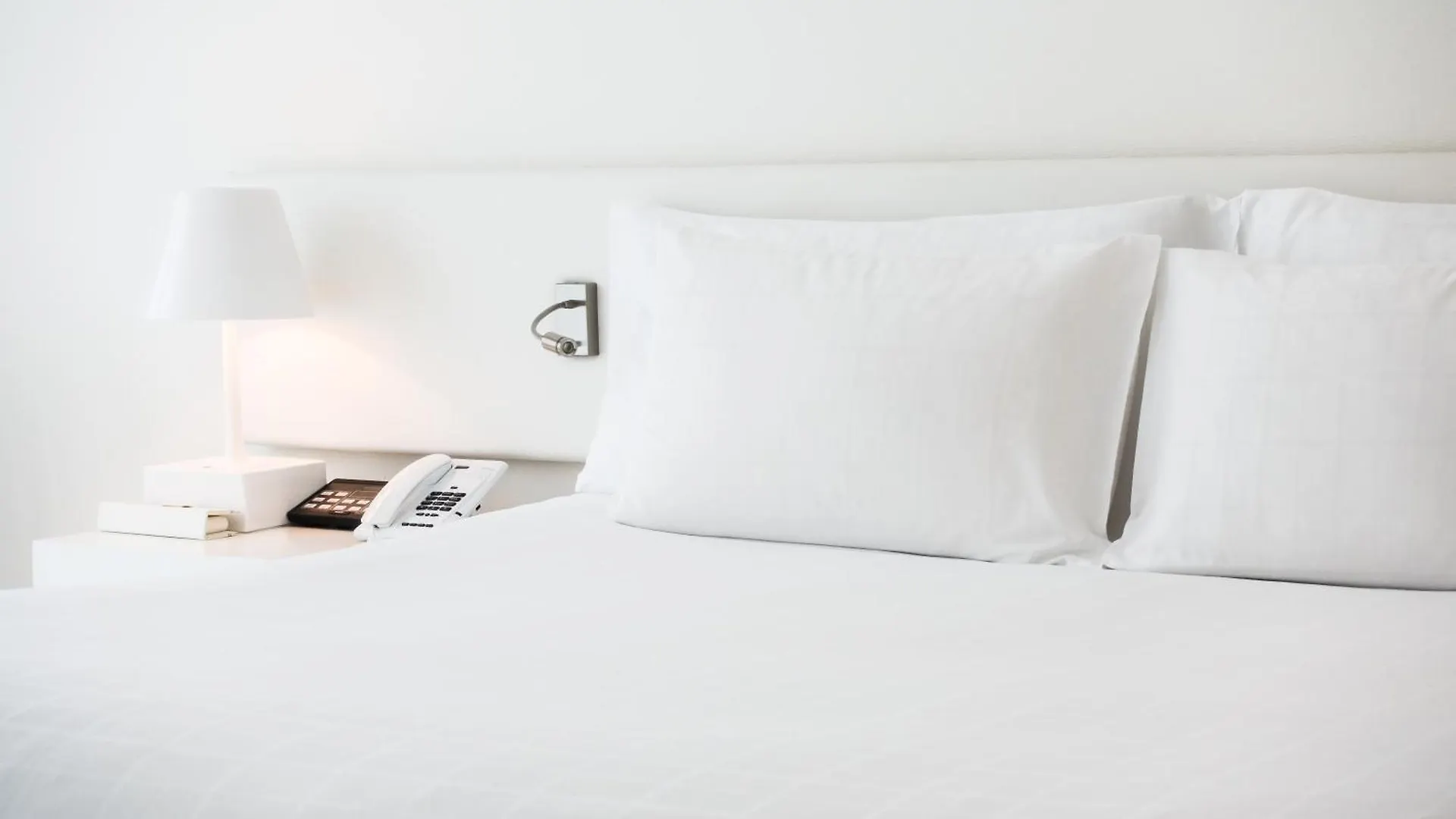 ****  Hotel Rosewood Near Delhi Airport India